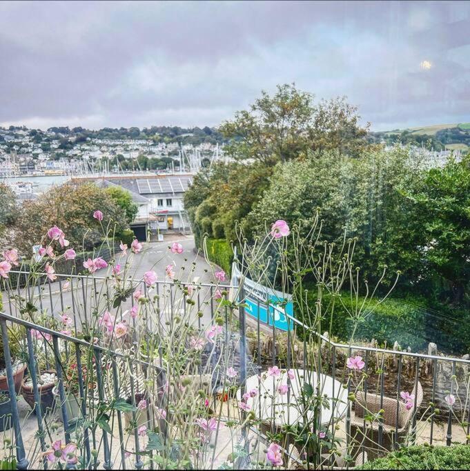 Hazel Bank Holiday Overlooking The River Dart Kingswear Exterior foto